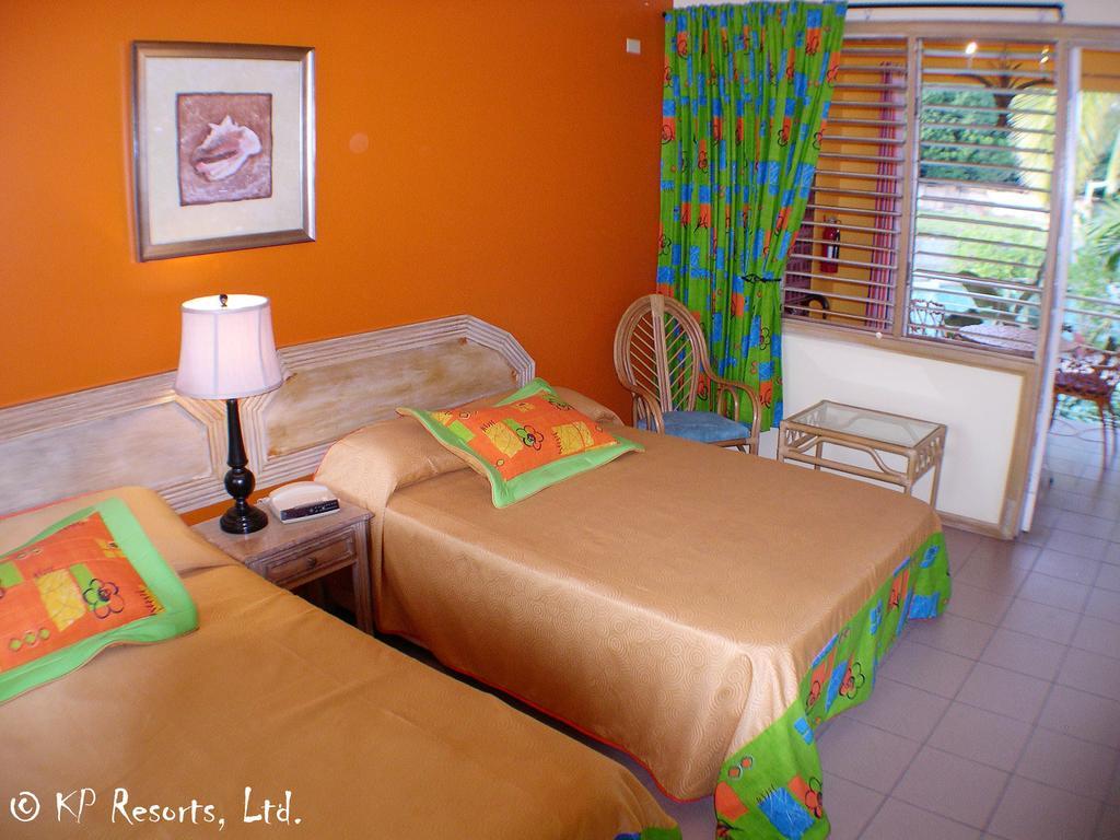 Enchanted Waters Tobago Buccoo Camera foto