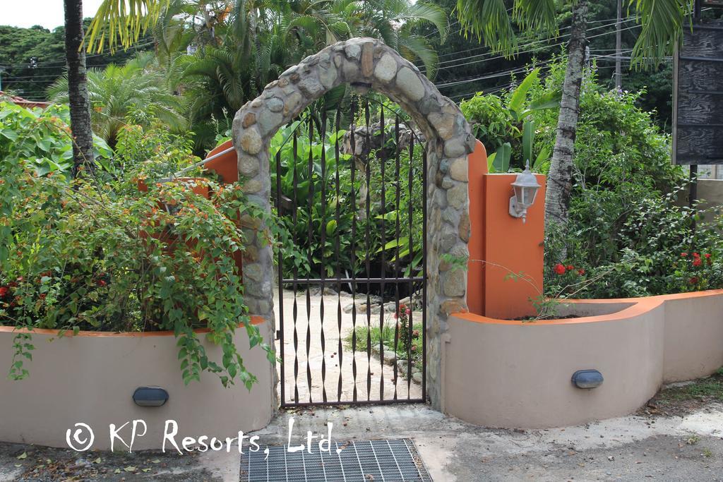 Enchanted Waters Tobago Buccoo Esterno foto