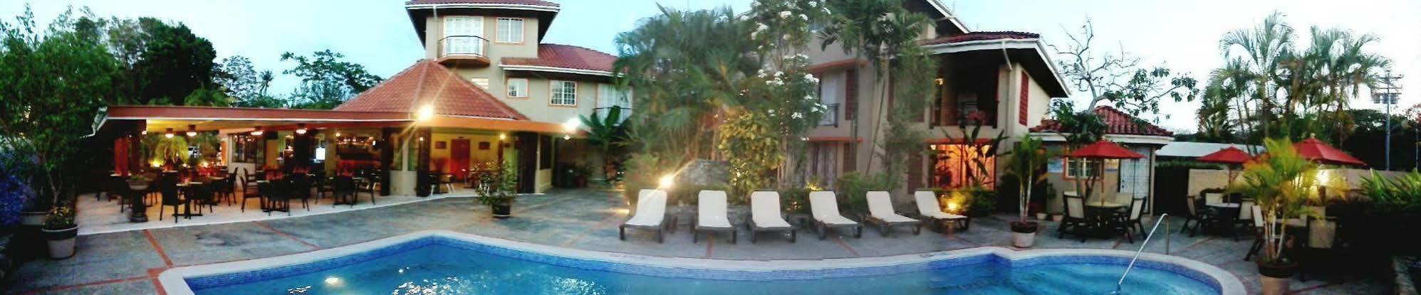 Enchanted Waters Tobago Buccoo Esterno foto